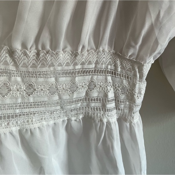 White babydoll blouse top with lace detail - Picture 3 of 4
